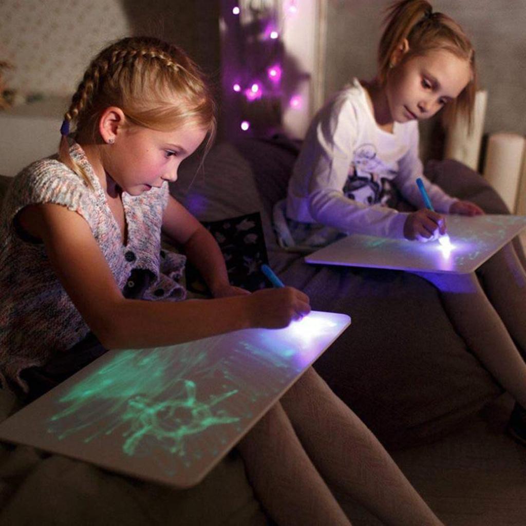 Drawing Projector Kids - Kinder Glow Paint Tekentafel LED Krabbelblok